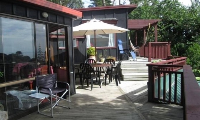 Palm Beach House | Palm Tree House- Romantic Hideway