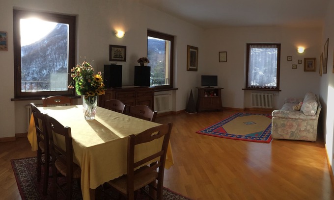 Asso Apartment | Panoramic apartment in Lake Como area