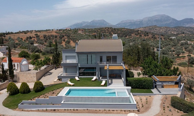 Mires Villa | Panoramic Mountain view villa with private pool