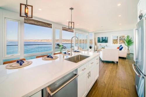 Village of La Jolla House | Panoramic Ocean Vistas With Hot Tub and Firepit