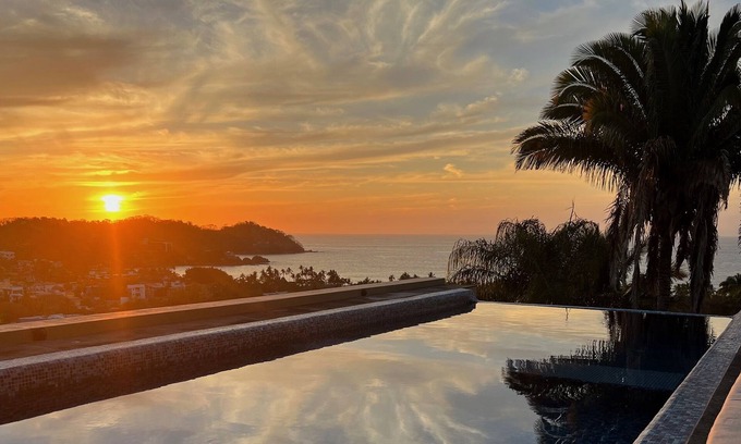 North End House | Panoramic view of Ocean from every room