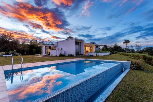 Todupulai Villa | Papillon Hill, Idukki - Kerala