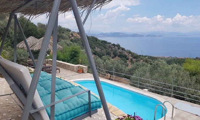 Kefalari House | Paradise with Guesthouse and Private Pool