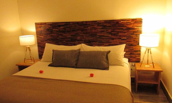 Puerto Bertrand Cabin | Parador Loberias del Sur Puerto Bertrand