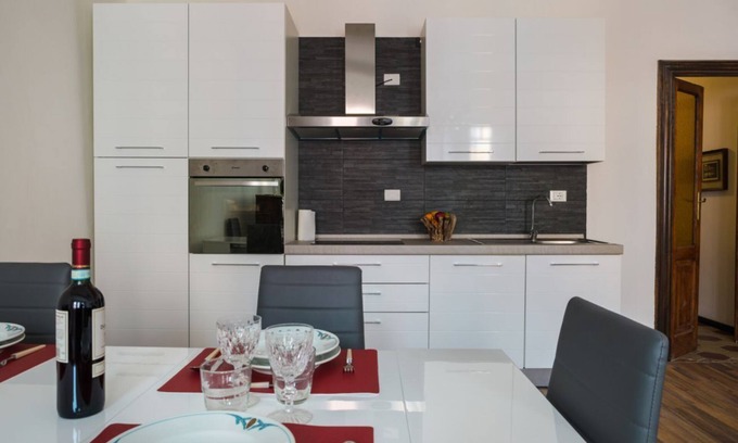 Oltretorrente Apartment | Parco Ducale Elegant Apartment con Balcone x5