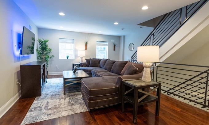 Fitler Square House | Parking, Pool Table and Patio! Heart of the Philly