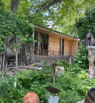 Byurakan House | Parsamyan's Art and Craft house