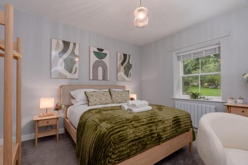 Clitheroe House | Parson Castle View, Sleeps 6, Clitheroe Centre