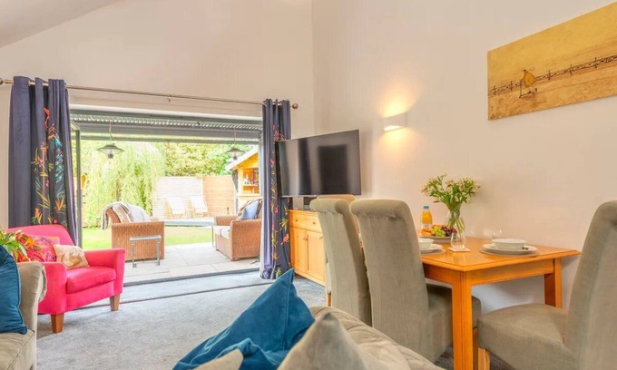 Stafford House | Pass the Keys | Modern and Stylish Bungalow