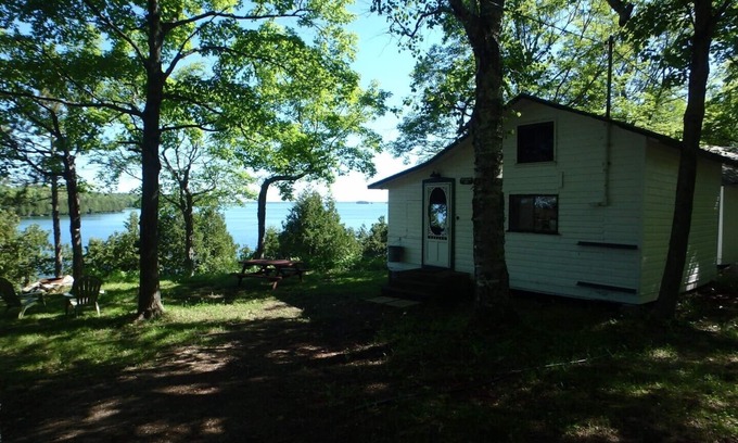 Manitoulin District Cottage | Patterson Bay Cottage 3