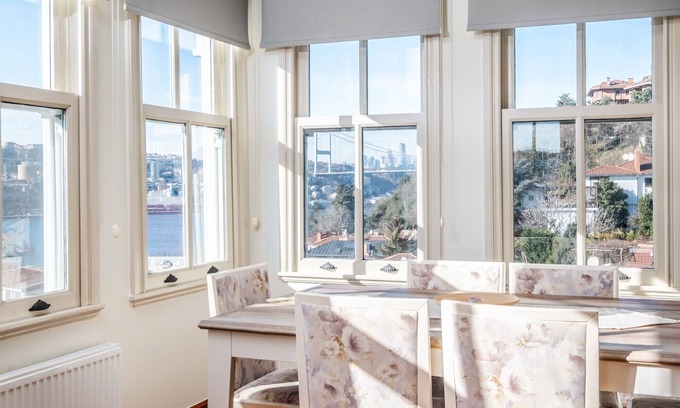 Uludag Villa | Pavilion with Bosphorus View in Anadolu Hisari