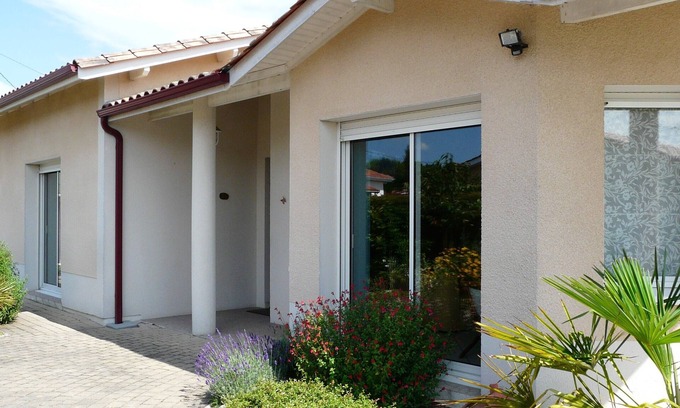 Saint-Loubes House | Peace and space in a contemporary house near Bordeaux and major roads