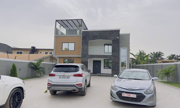 Madina House | Peace house with all the necessary security measures and 24 hrs internet con.