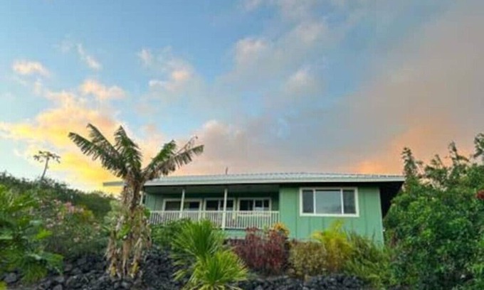 Discovery Harbour House | Peaceful Big Island Homebase with Coastline Viewsn