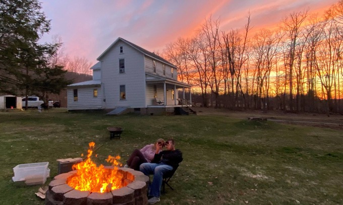 Elysburg Other | Peaceful Country Farmhouse Located in a Private Nature Setting