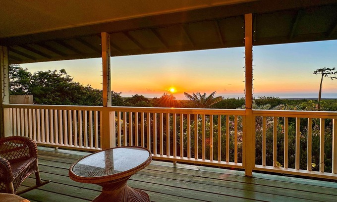 Discovery Harbour House | Peaceful Hawaii Island Getaway: Lanai, Ocean Views