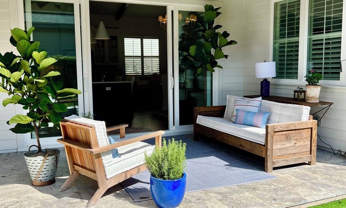 Newberry House | Peaceful Oasis in Town of Tioga, 4 Bed/2.5 Bath with Fully Fenced Garden