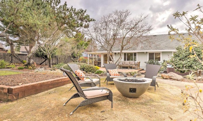 Santa Rosa House | Peaceful Windsor Retreat with Private Hot Tub!