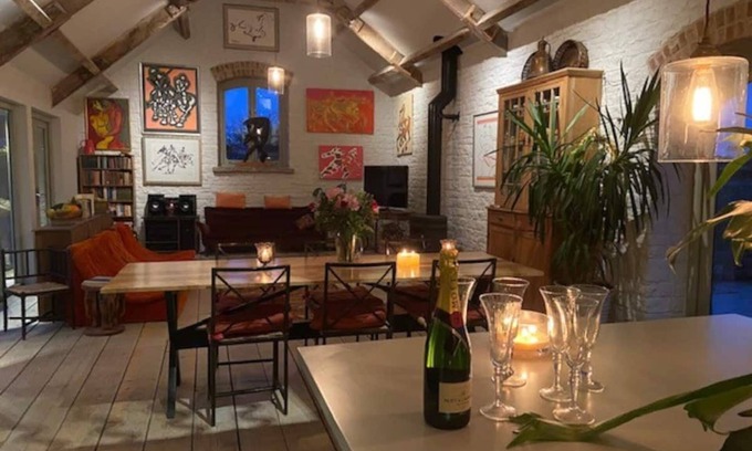 East Pennard House | Peacock Barn - Country charm and luxury