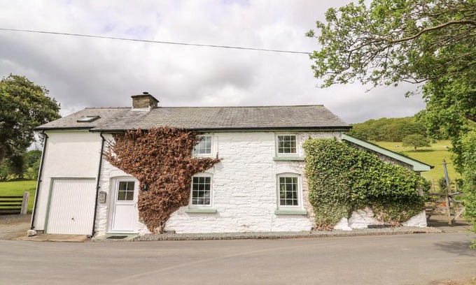 Rhayader House | Penlone Cottage