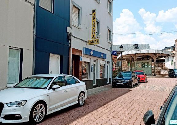 Fabero House | PENSION LA PARADA