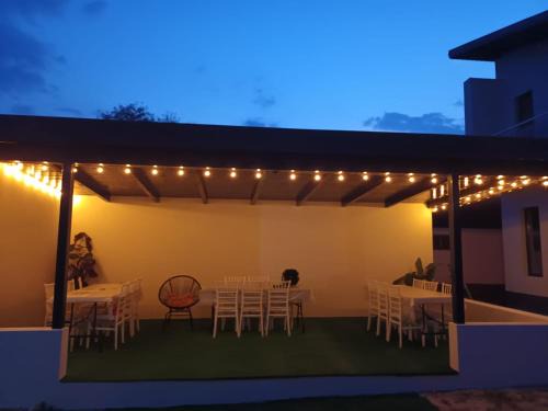 Baia de Fier House | Pensiunea Fira