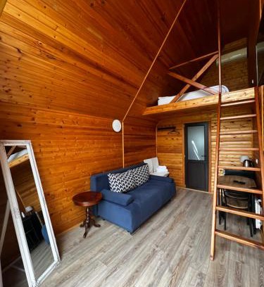 Marculesti House | Pensiunea La Iepurasi