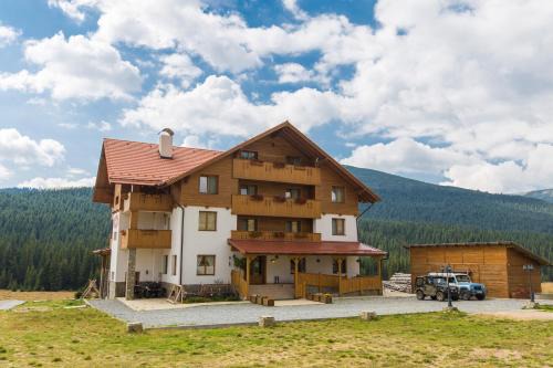 Tau Bistra House | Pensiunea Sureanu