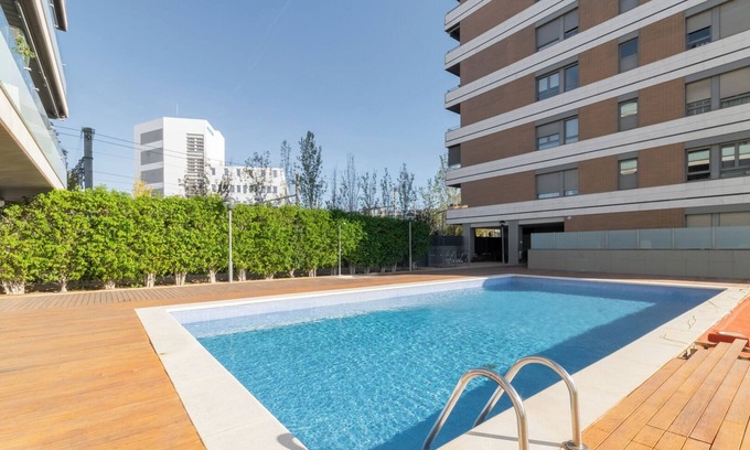 Cornella de Llobregat Apartment | Penthouse with Private Terrace & Pool Access