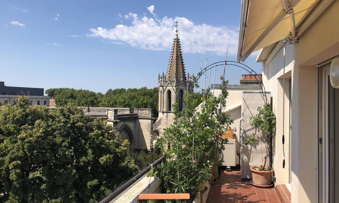 Avignon City Centre Apartment | Penthouse apartment "Belvédère", intramuros, peace and comfort guaranteed