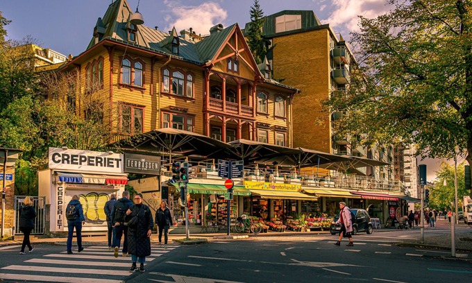 Olivedal Apartment | Penthouse Linnégatan