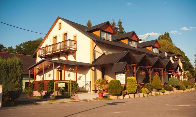 Provodov-Sonov House | Penzion a autokemp Wolf