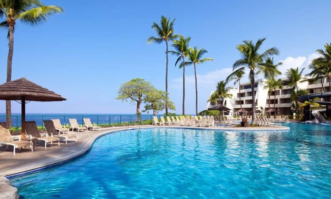 Keauhou House | Perfect Choice For Your Next Hawaiian Getaway! 2 Pools, Game Room, Watersports!