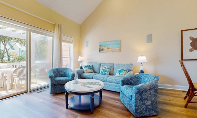 Bermuda Bay Condo | Perfect Family Getaway with Full Kitchen and Wifi