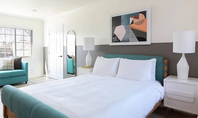 Piedmont Avenue Resort | Perfect Family Vacation Starts Here! Close to the Oakland Museum of California!