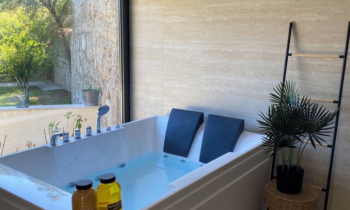 Amares House | Perfect Getaway in the Heart of Nature - Pet Friendly