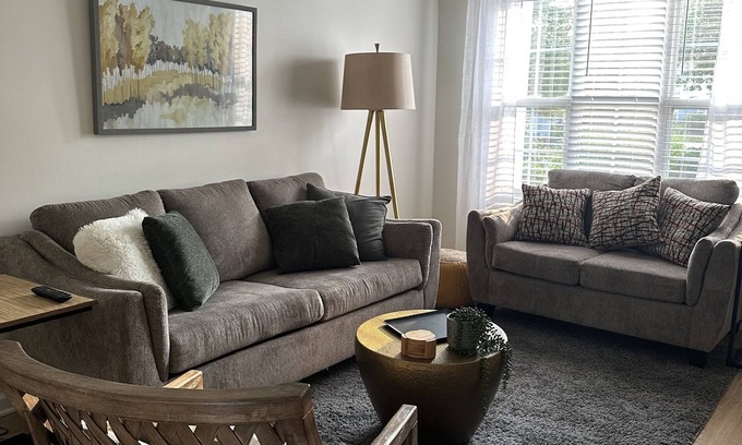 Greensboro House | Perfect location in Greensboro-Entire Townhouse