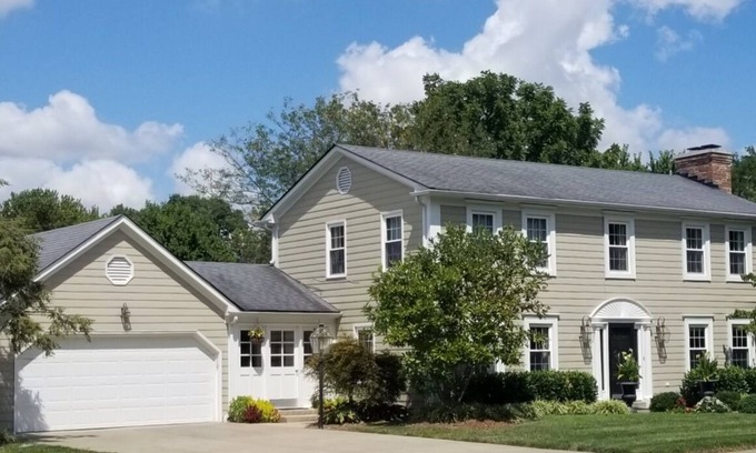 Lexington House | Perfect place in Lexington! Close to downtown & surrounding attractions!