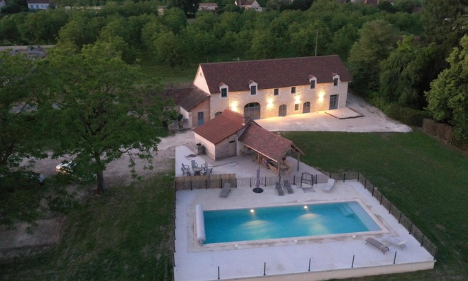 Cazoules House | Périgord Noir, magnificent barn converted into a haven of peace.