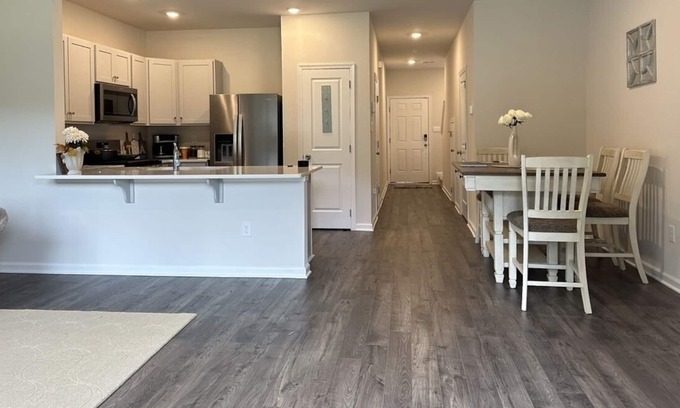 Sicklerville House | Pet-friendly, 6+ guest, events allowed 3bedroom, 2.5 bath,5 beds!!!!!!