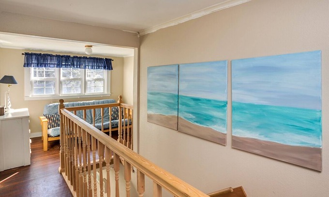 Seaside House | Pet Friendly Beach Home, Fenced Yard, Sauna, Deck and Firepit,4 Blocks to Beach