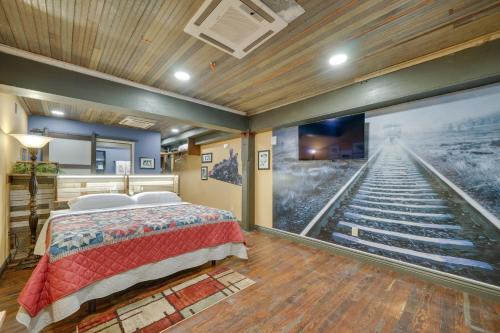 Texarkana Apartment | Pet-Friendly Texarkana Studio in The Historic 1894