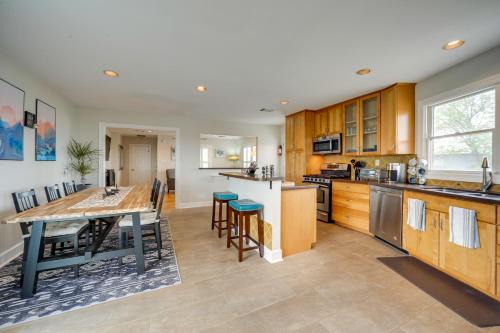 Llano House | Pet-Friendly Texas Retreat with Deck and Gas Grill!