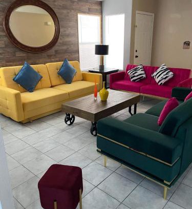 Las Vegas House | Pet-friendly, Vibrant Oasis - Colorful Retreat near Summerlin