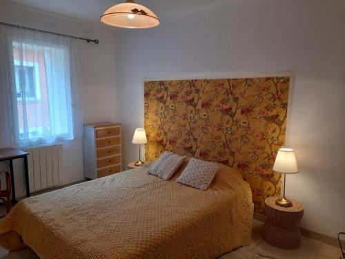 Villedieu House | Petit gite au cœur d'un village templier