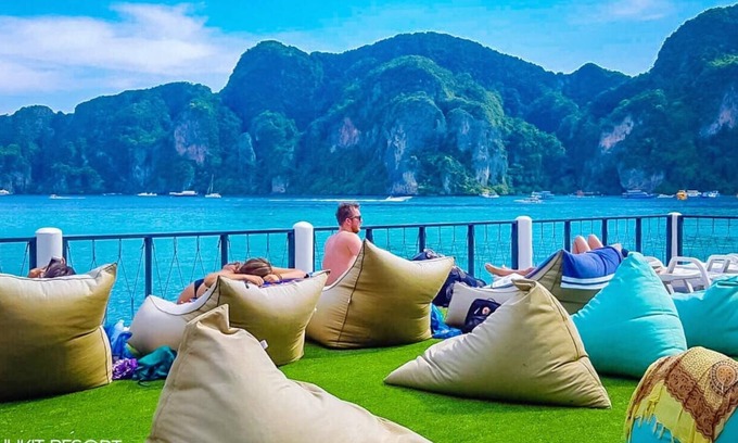 Ko Phi Phi Hotel | Phi Phi Don Chukit Resort