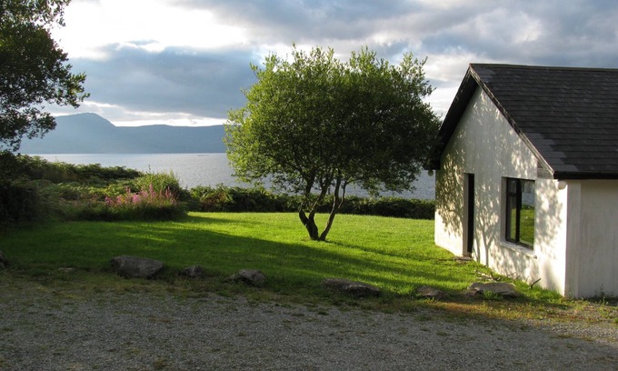 Durrus House | Picturesque, Cozy Stay on Bantry Bay, Access to Private Beach