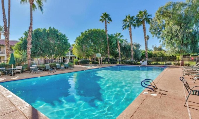 Inner Circle Apartment | Pima Inn Suites at Talking Stick