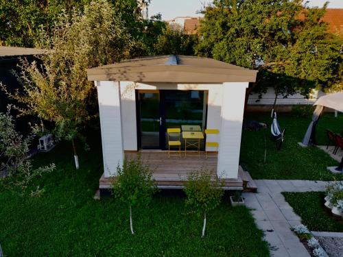 Targu Secuiesc House | Pixel - Tiny Village