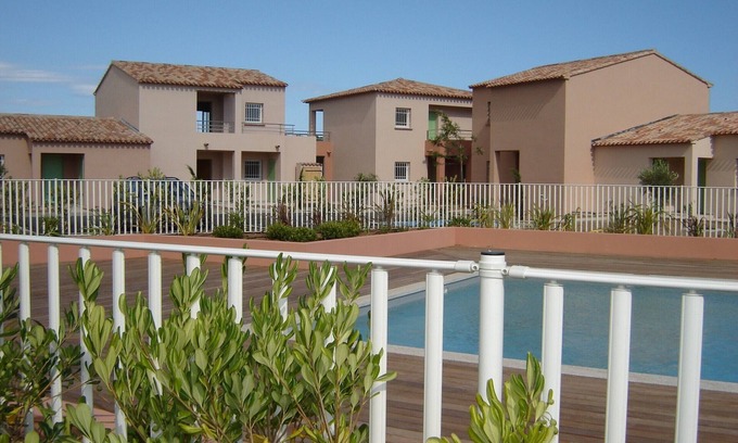 Lecci Apartment | Pleasant F2/F3 with terrace, garden, air conditioning, in a residence with swimming pool